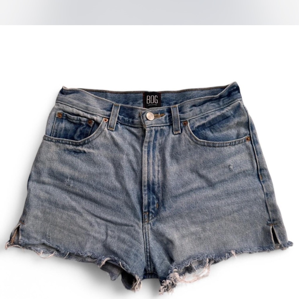Blue Jean Shorts with High Waist and Cut-Off Design